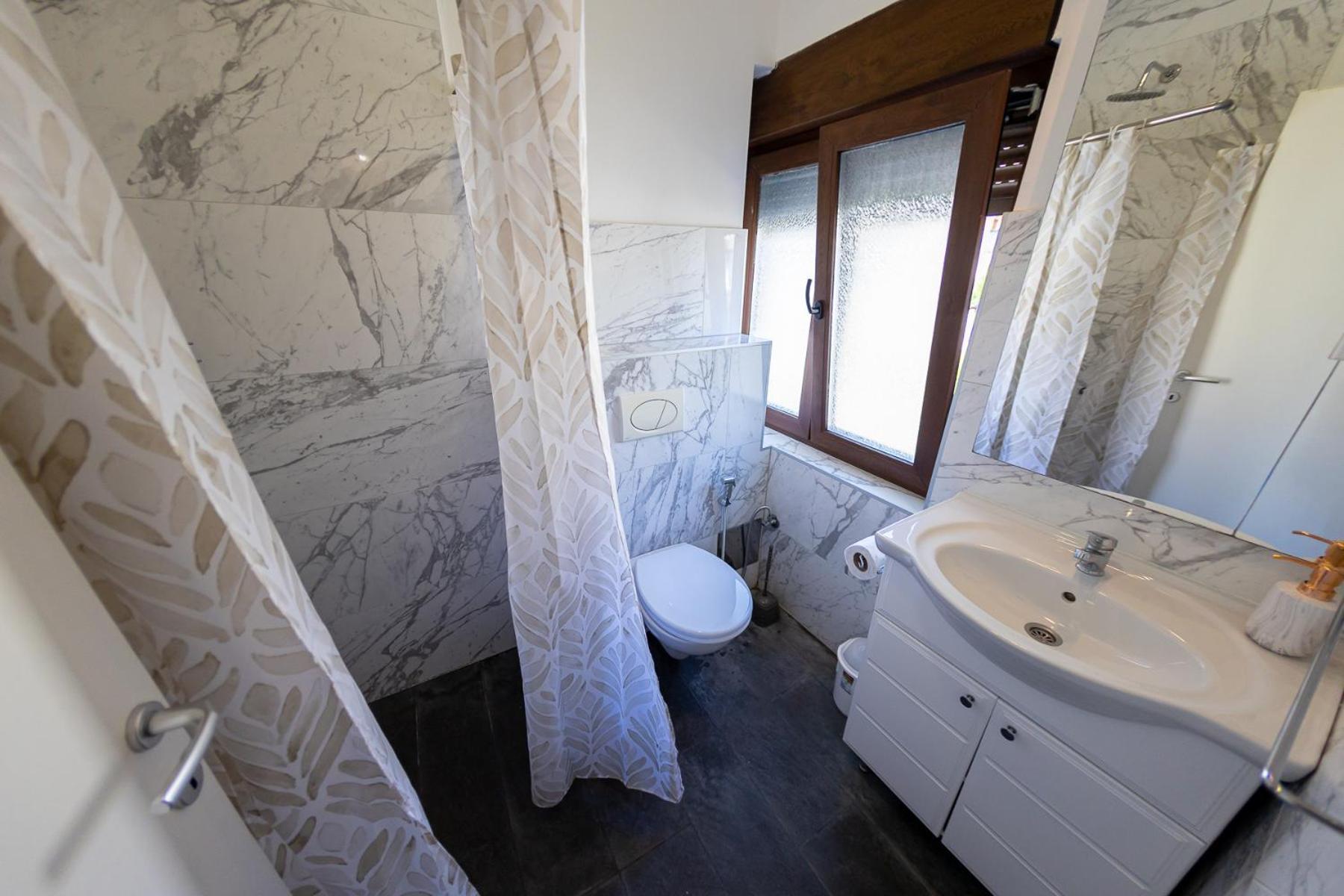 Kaldrma Guesthouse โมสตาร์ ภายนอก รูปภาพ